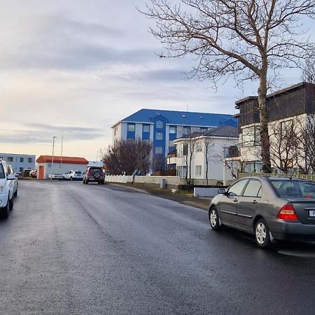 Keflavik Cozy Apartment Екстер'єр фото